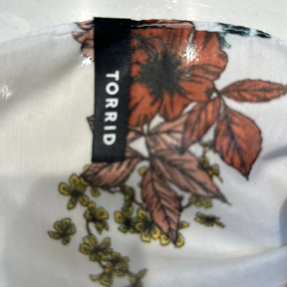 Torrid Floral Light Weight Scarf Body Wrap